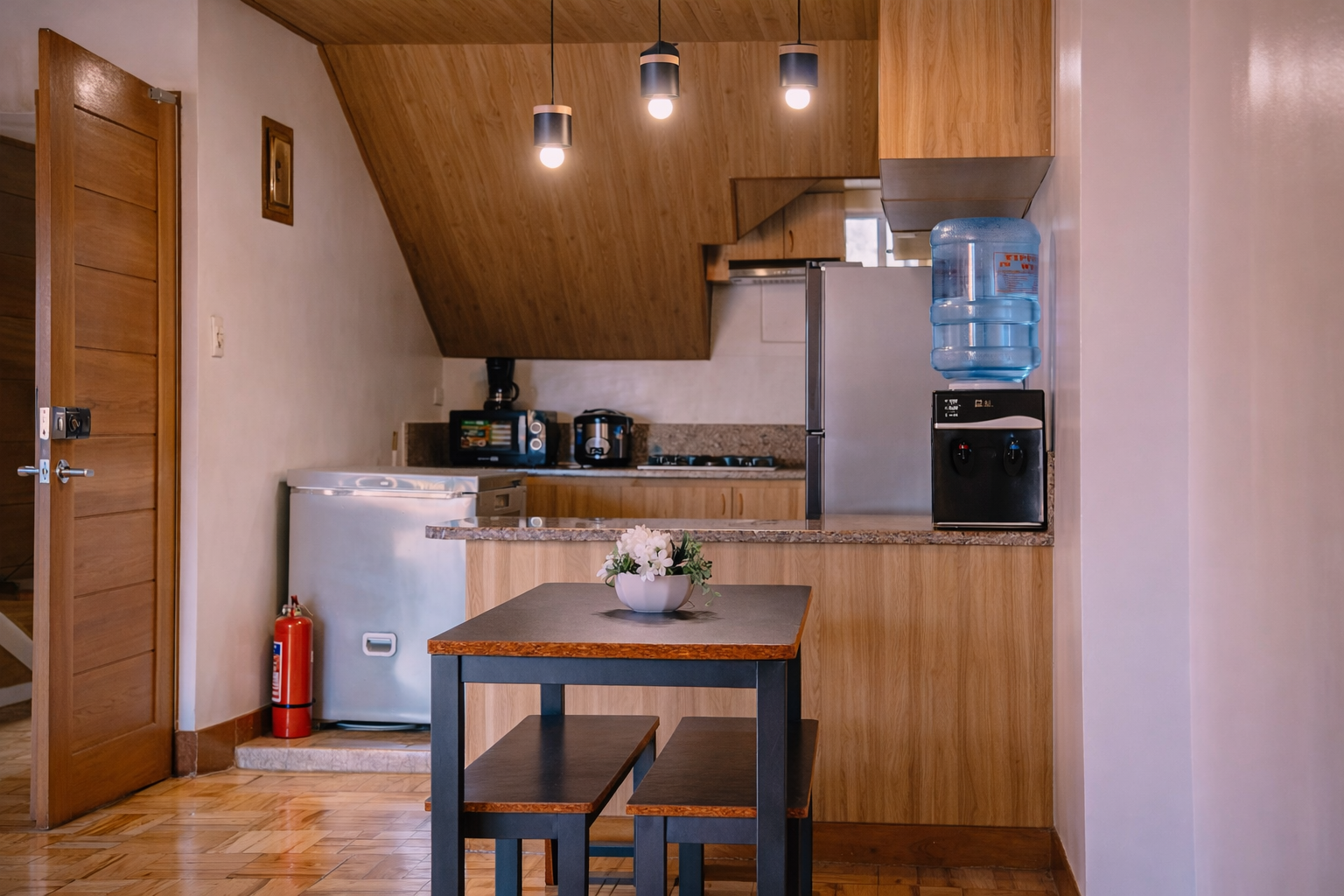 Complete Kitchen Facilities